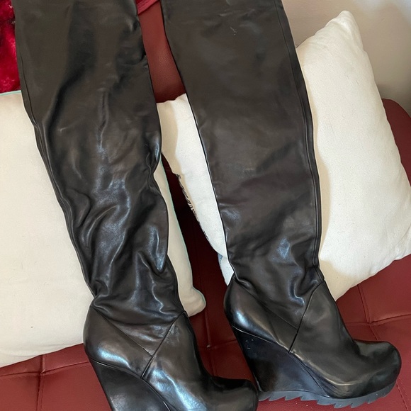 Camilla skovgaard tall boots - Picture 1 of 5